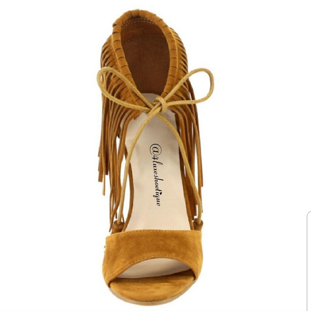 NEW Heels CAMEL Front Tie Fringe Sandal
